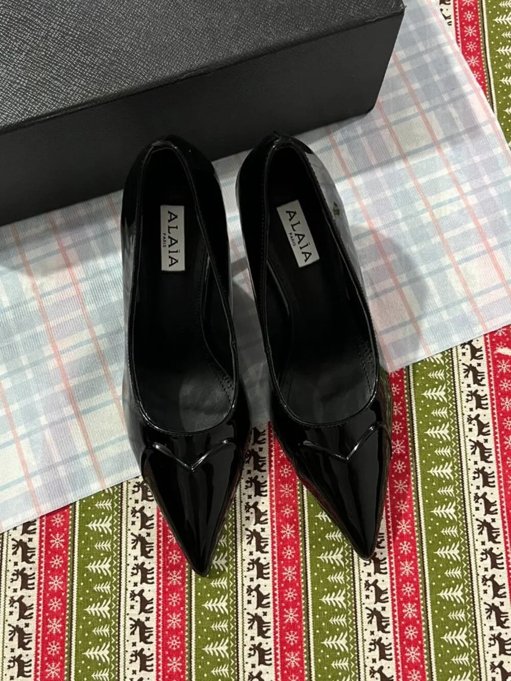 Alaïa Le Cœur Black Patent Leather Pointed-Toe High Heels